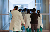 「クラスで成績２０位の医師を国民は望まない」…発言で民意離れ招く韓国医協