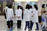 韓国医学部、「１年先輩」が新入生と同じ授業を受けるか…集団留年避けられず