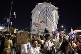 「ネタニヤフ退陣」イスラエルで１０万人がデモ…ガザ戦争６カ月の民意