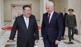 これ見よがしに北朝鮮の金委員長に会ったロシア国防相…防衛産業の責任者も同席