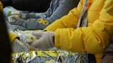 弾劾集会をあたためた「セウォル号家族のおむすび」…強くなった連帯の力