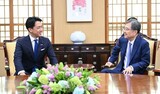 チョ・ヒョン外相、有力な次期日本首相候補の小泉農林水産相と会談